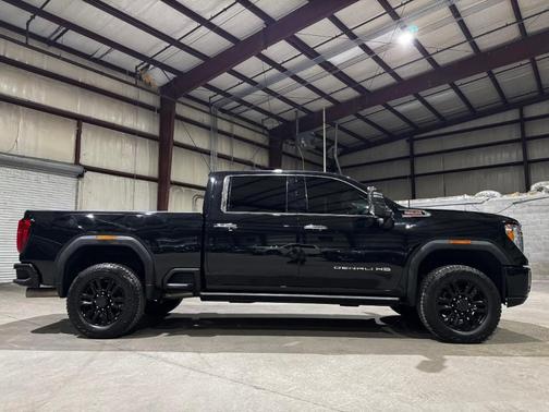 2023 GMC Sierra 2500 Denali