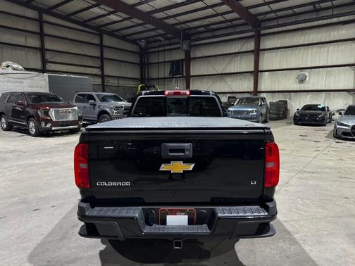 2017 Chevrolet Colorado LT