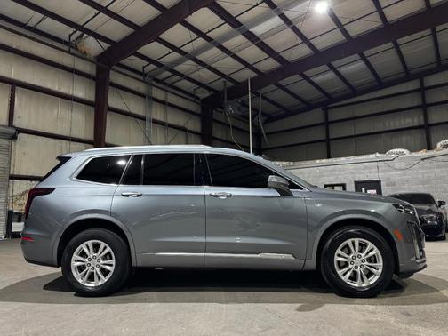 2022 Cadillac XT6 Luxury AWD