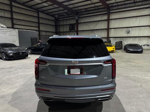 2022 Cadillac XT6 Luxury AWD