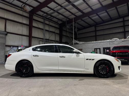 2017 Maserati Quattroporte S GranSport