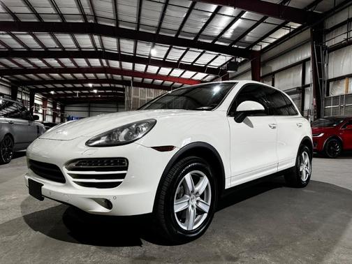 2011 Porsche Cayenne Base