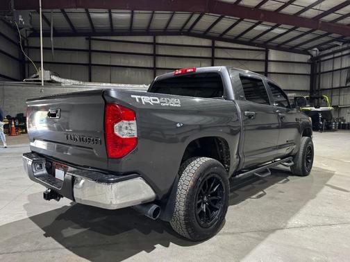 2018 Toyota Tundra SR5