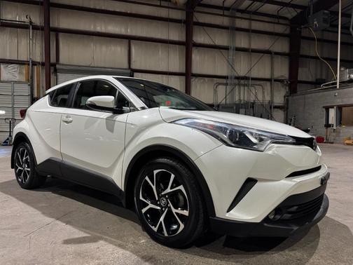 2018 Toyota C-HR XLE Premium