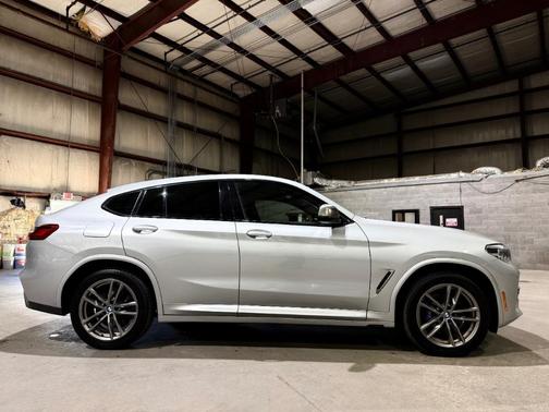 Glacier Silver Metallic 2021 BMW X4 M40i