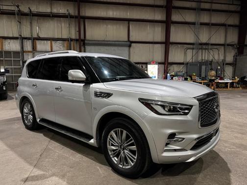2018 INFINITI QX80 Base