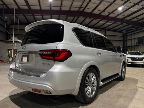 2018 INFINITI QX80 Base