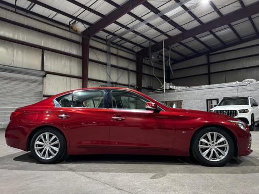 2014 INFINITI Q50 Premium