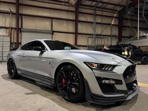 2021 Ford Shelby GT500 Base