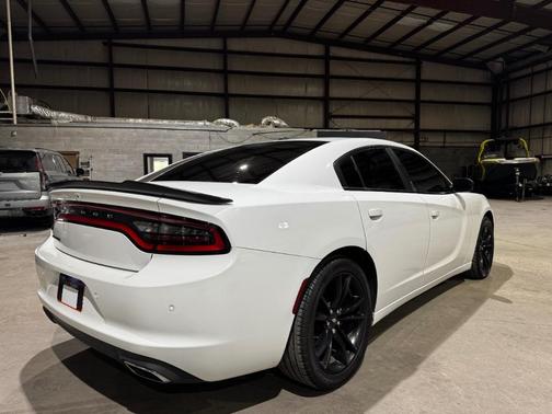 2018 Dodge Charger SXT