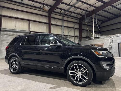 2017 Ford Explorer sport