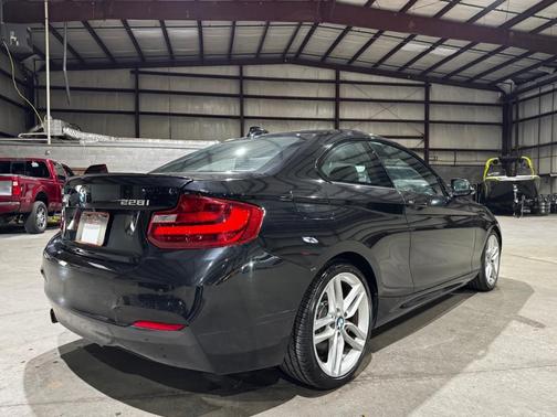 2016 BMW 228 i