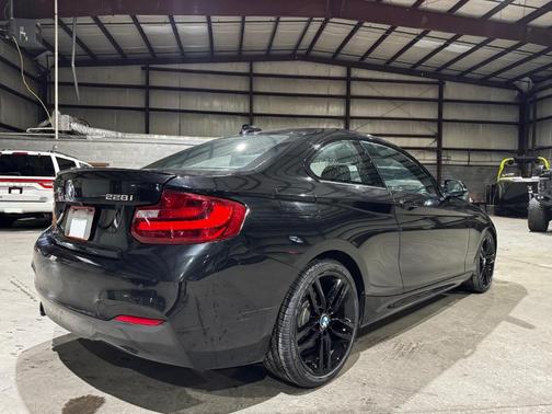 2016 BMW 228 i