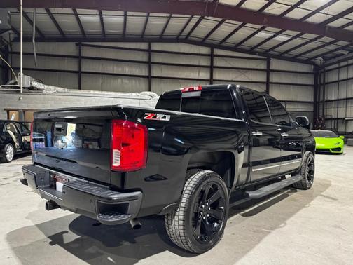 2017 Chevrolet Silverado 1500 2LZ