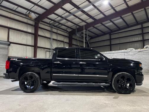 2017 Chevrolet Silverado 1500 2LZ