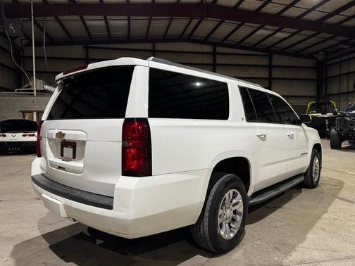 2018 Chevrolet Suburban LT