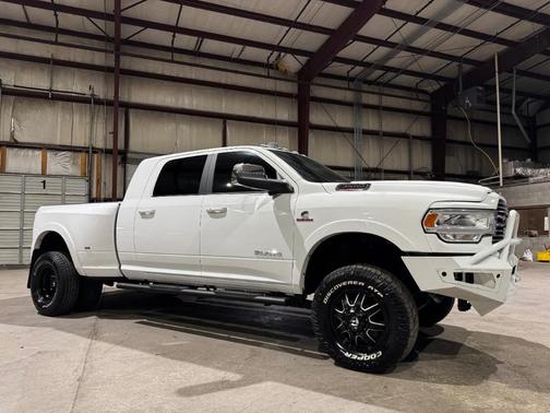 2019 RAM 3500 Laramie