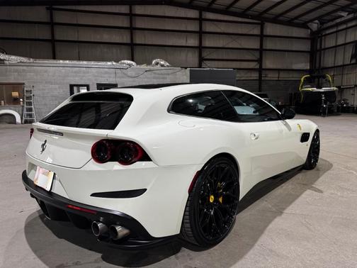 2019 Ferrari GTC4Lusso T