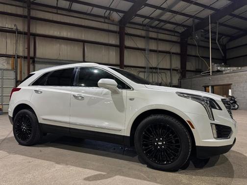 2017 Cadillac XT5 Base