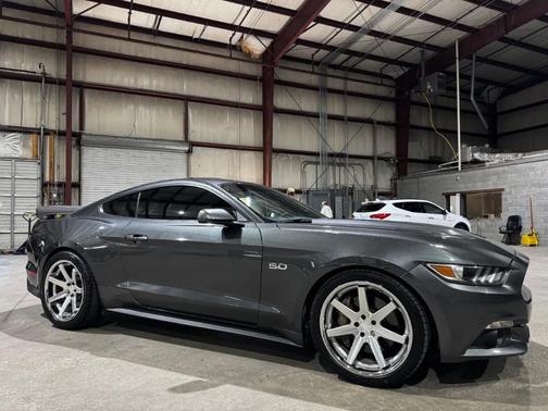 2017 Ford Mustang GT Premium
