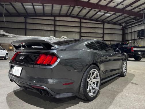 2017 Ford Mustang GT Premium