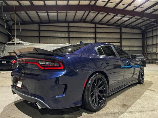 2016 Dodge Charger SRT Hellcat