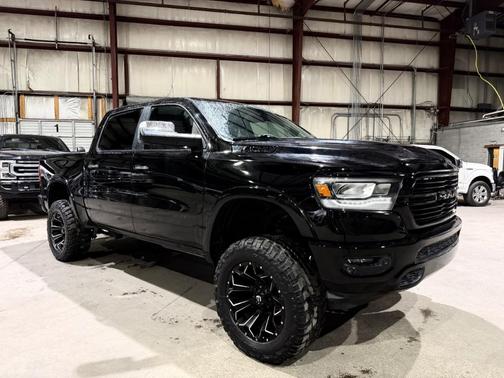 Diamond Black 2019 RAM 1500 Laramie