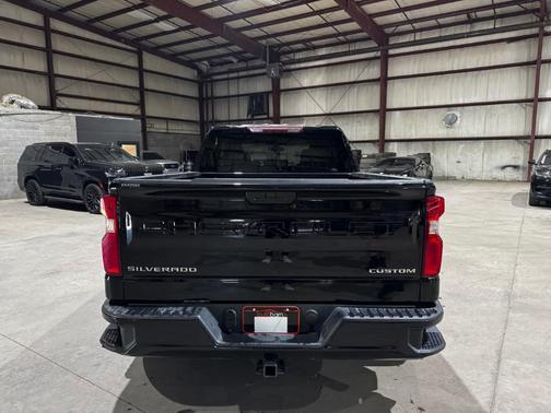 2019 Chevrolet Silverado 1500 Custom