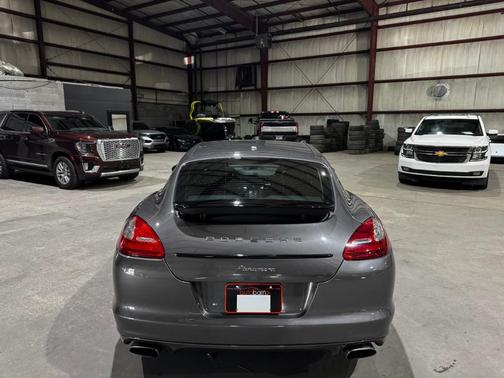 2013 Porsche Panamera 4