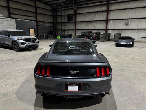 2017 Ford Mustang EcoBoost