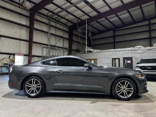 2017 Ford Mustang EcoBoost