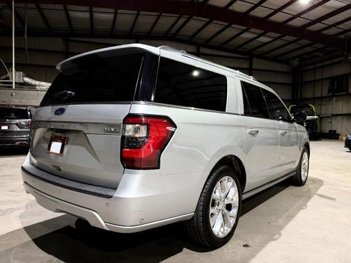 Silver 2018 Ford Expedition Max Platinum