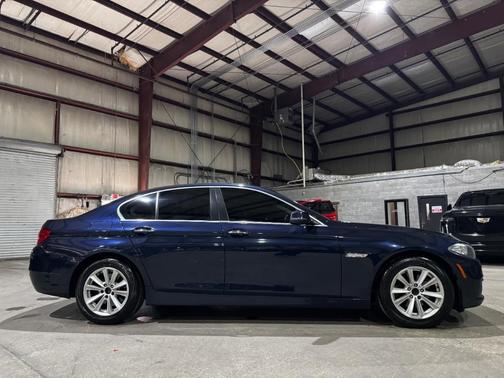 2016 BMW 528 i