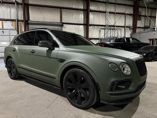 2017 Bentley Bentayga BASE