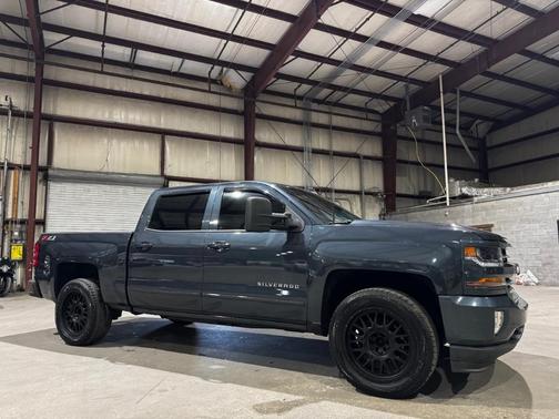 Deep Ocean Blue Metallic 2018 Chevrolet Silverado 1500 2LT