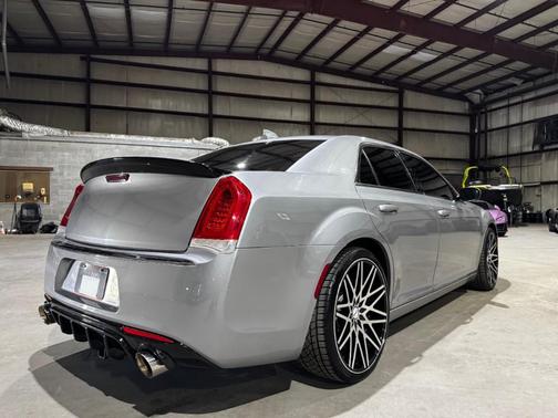 2017 Chrysler 300 Limited