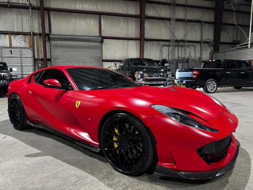 2018 Ferrari 812 Superfast Base
