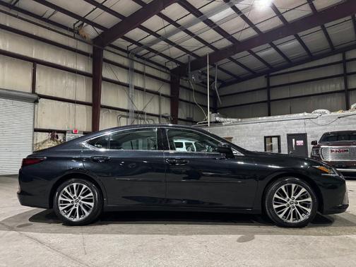 2021 Lexus ES 350 Base