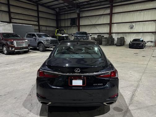 2021 Lexus ES 350 Base