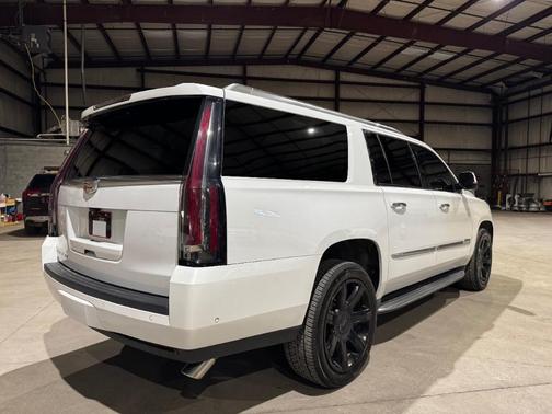 2017 Cadillac Escalade ESV Premium Luxury