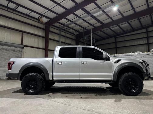 2017 Ford F-150 Raptor
