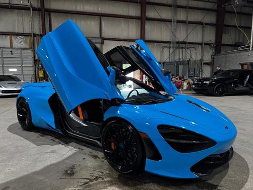 2018 McLaren 720S Luxury