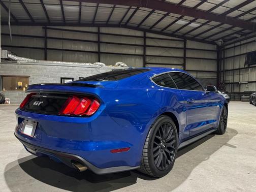 2017 Ford Mustang GT Premium