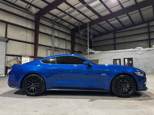 2017 Ford Mustang GT Premium