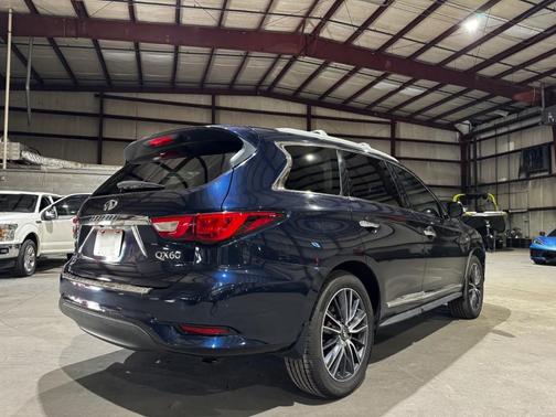 2016 INFINITI QX60 Base