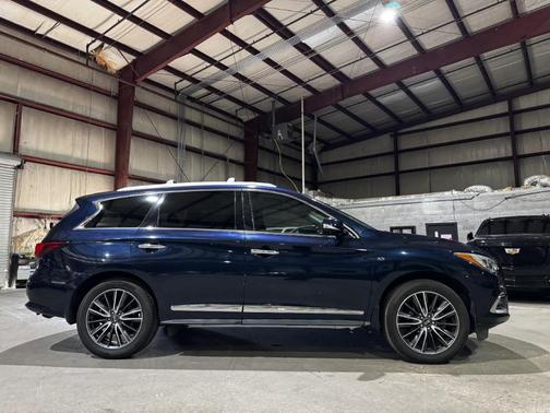2016 INFINITI QX60 Base