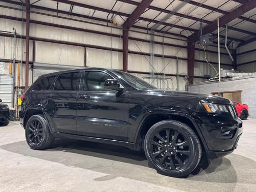 2019 Jeep Grand Cherokee Altitude