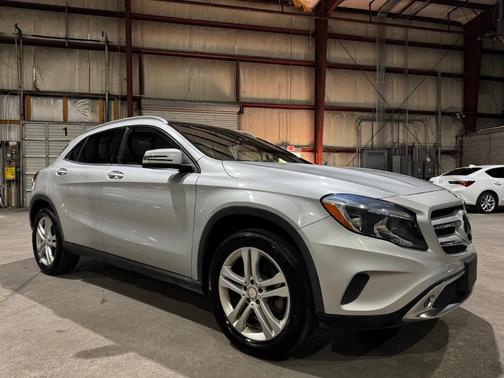 2017 Mercedes-Benz GLA 250 Base 4MATIC