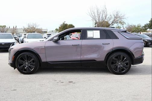 2024 Cadillac LYRIQ Sport