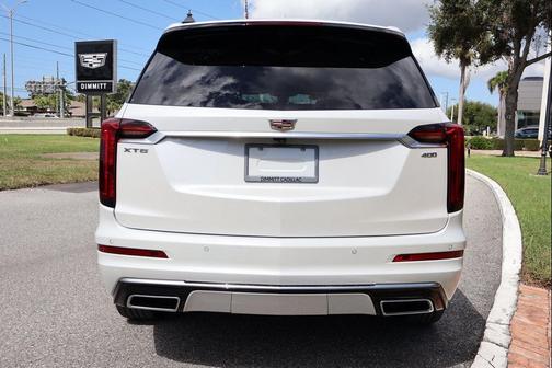 2024 Cadillac XT6 Premium Luxury FWD